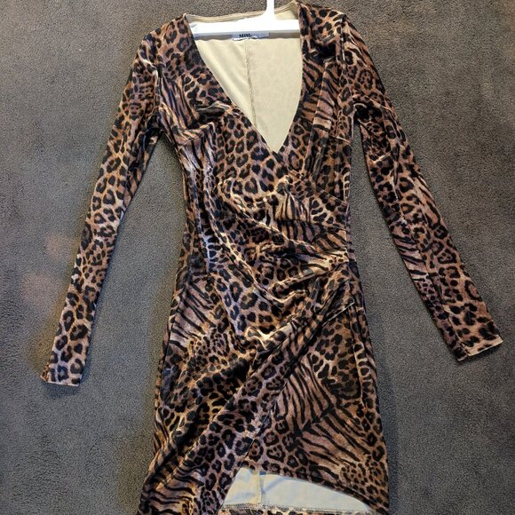 Tiger Mist Dresses & Skirts - TigerMist SUPER CUTE NEVER WORN Cheetah Print mini!